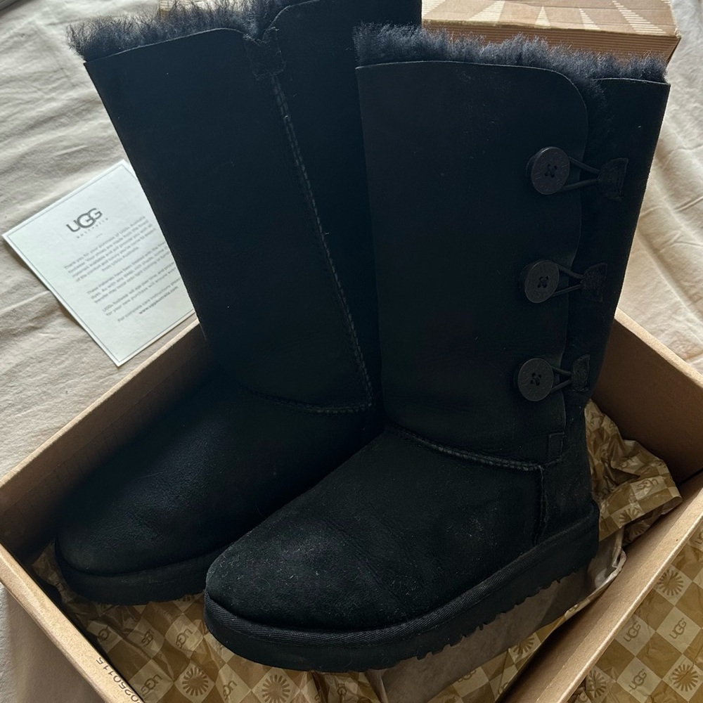 Ugg Tall Black Boot With Buttons - image 4
